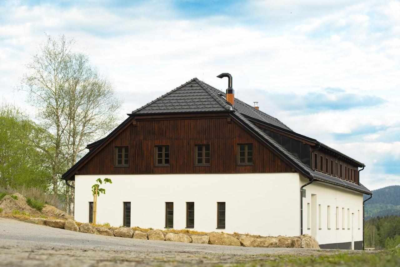 Dvur Liskovy Vrch Hotel Strazny Bagian luar foto
