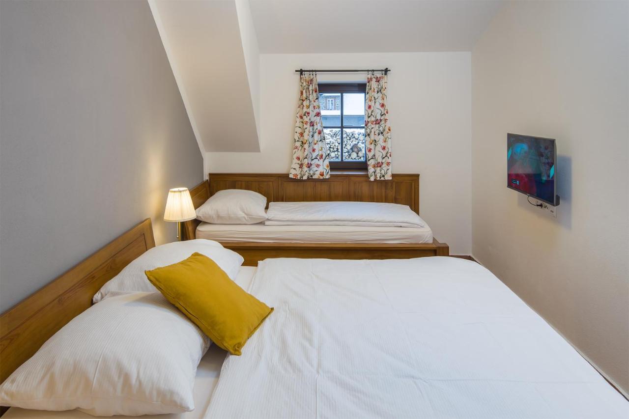 Dvur Liskovy Vrch Hotel Strazny Bagian luar foto