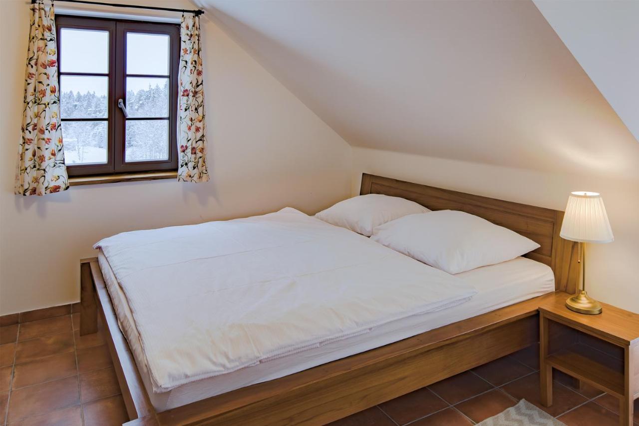 Dvur Liskovy Vrch Hotel Strazny Bagian luar foto