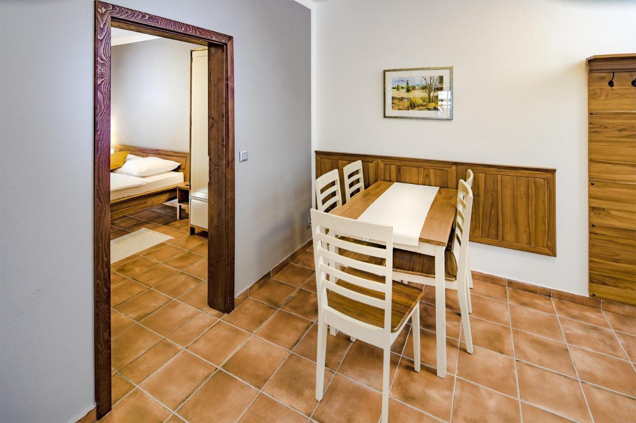 Dvur Liskovy Vrch Hotel Strazny Bagian luar foto